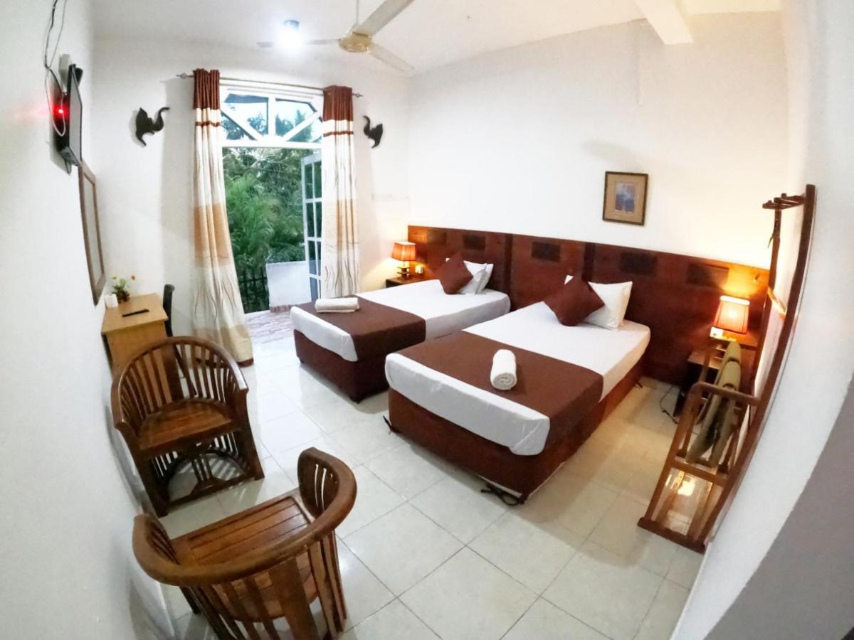 Seyara Holiday Resort Полоннарува Экстерьер фото