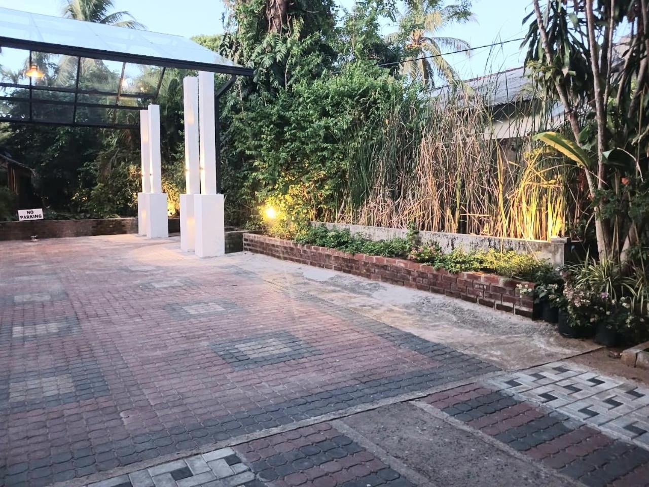 Seyara Holiday Resort Полоннарува Экстерьер фото