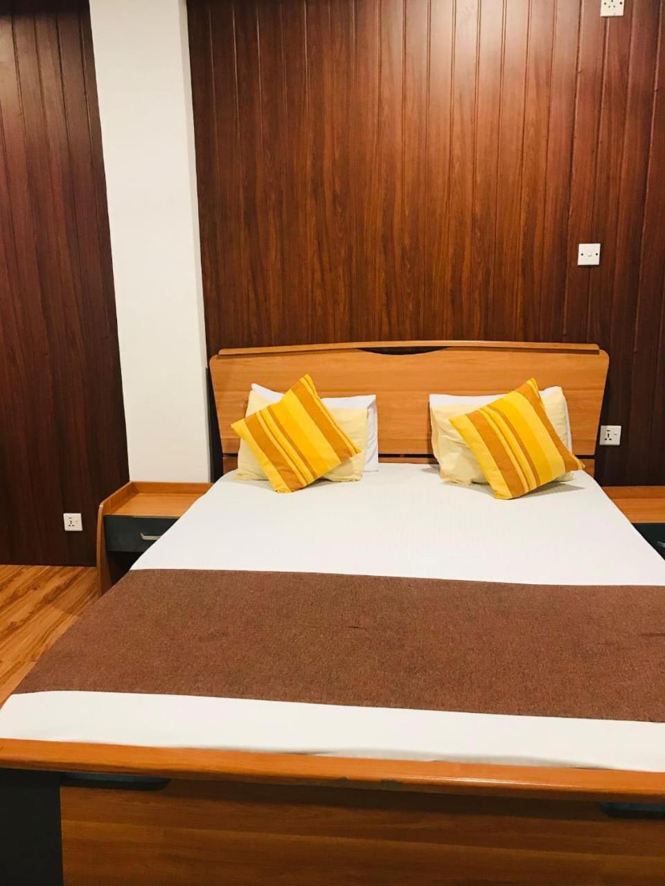 Seyara Holiday Resort Полоннарува Экстерьер фото